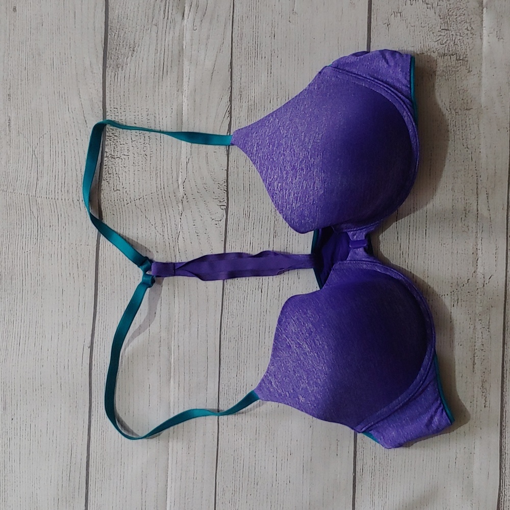 VICTORIA'S SECRET‎ RACERBACK SEMI DEMI BRA